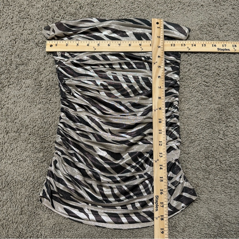 Vintage Forever 21 Metallic Y2K Zebra Stripes Strapless Ruched Tube Top, Medium - Picture 5 of 10
